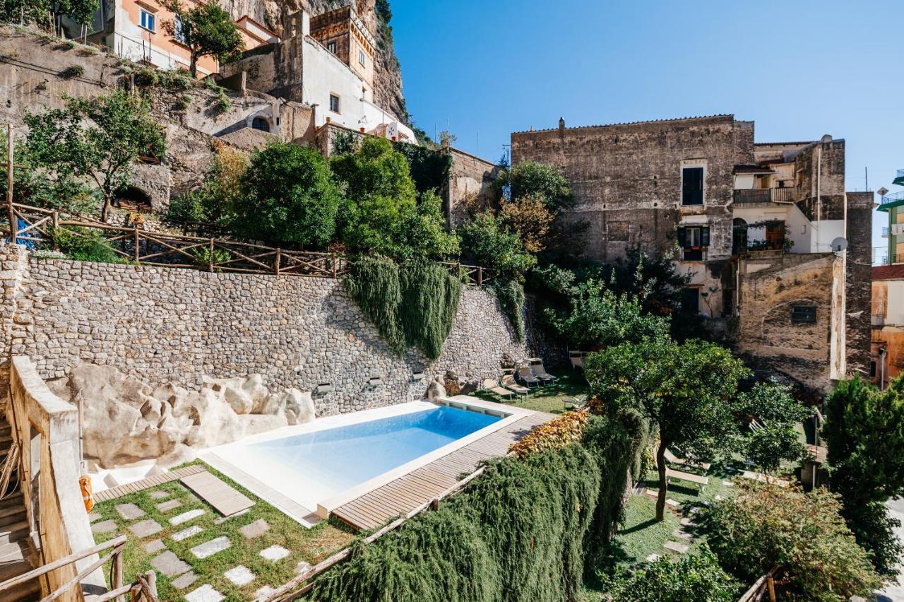 Alojamento de Acomodação e Pequeno-almoço Amalfi Resort Amalfi