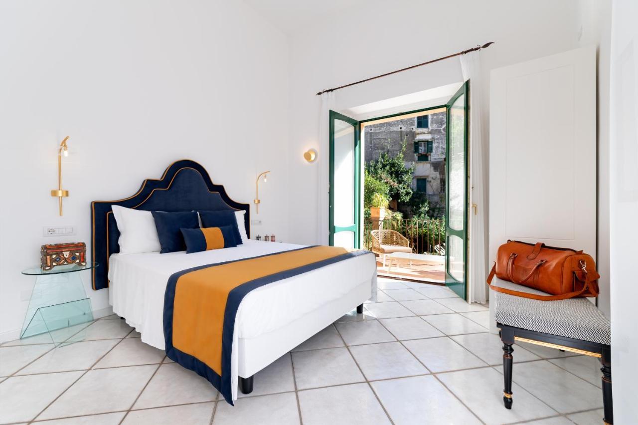 Amalfi Resort 2*