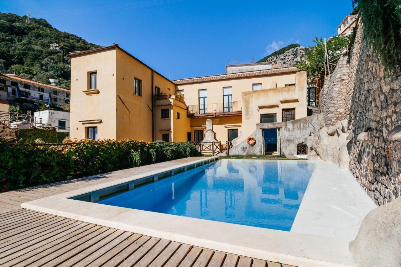 Alojamento de Acomodação e Pequeno-almoço Amalfi Resort Amalfi