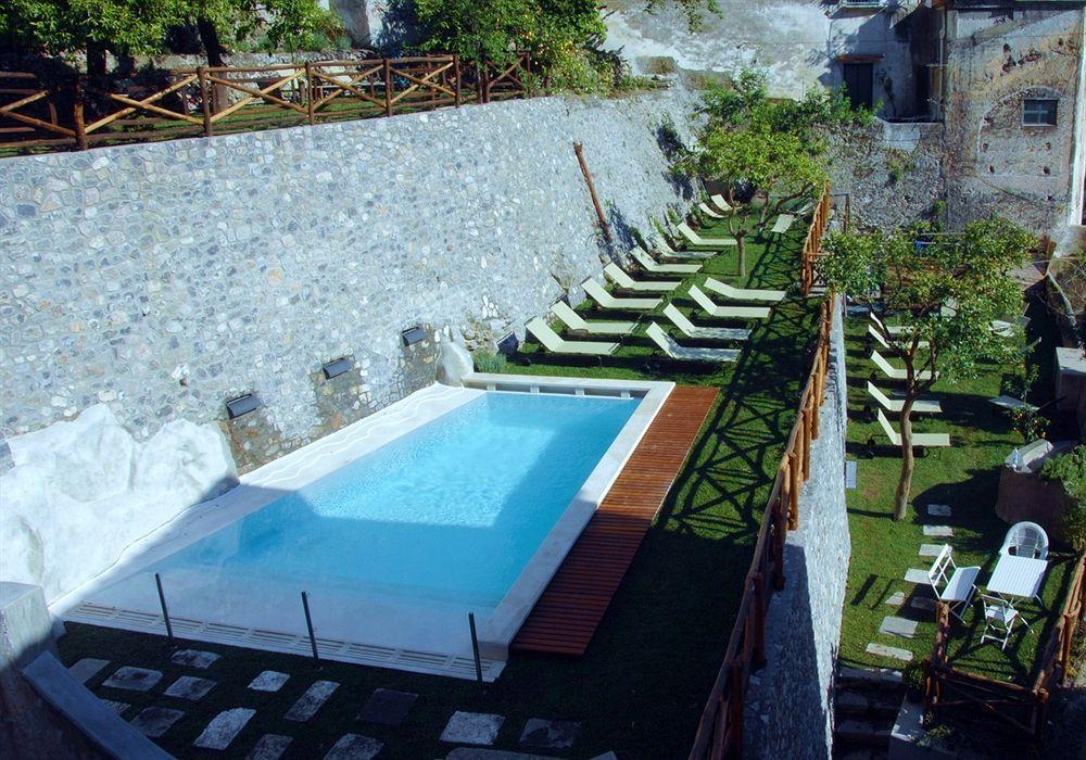 Alojamento de Acomodação e Pequeno-almoço Amalfi Resort Amalfi
